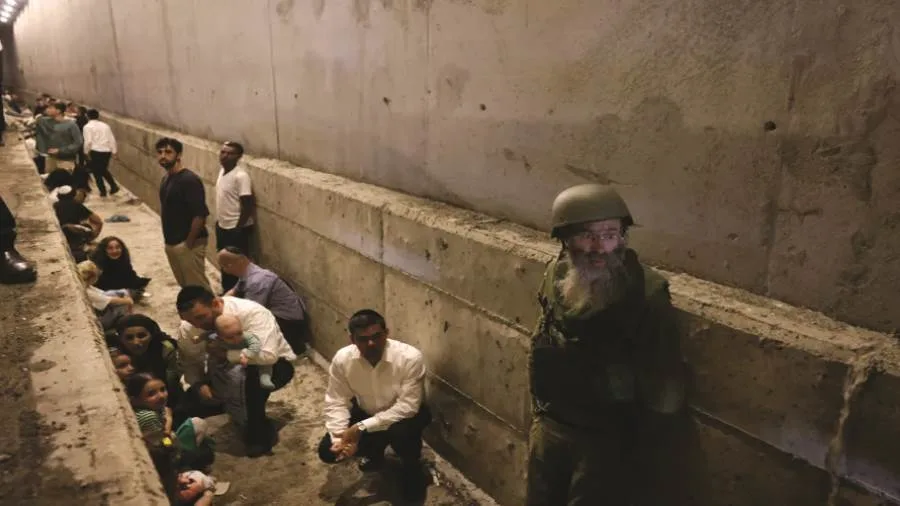نيويورك تايمز: إسرائيل تقلق من إمكانية إيران على “الانتقام الشديد” نيويورك تايمز: إسرائيل تقلق من إمكانية إيران على “الانتقام الشديد”