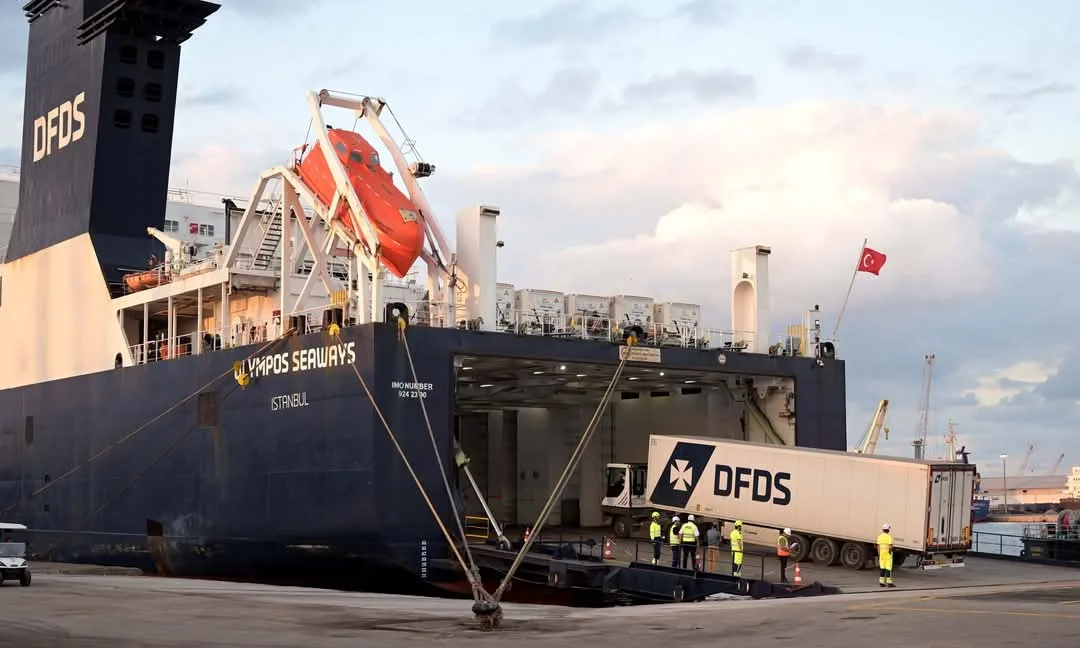 8 حقائق حول خدمة ferry بين ميناء دمياط وميناء تريستا الإيطالي 8 حقائق حول خدمة ferry بين ميناء دمياط وميناء تريستا الإيطالي