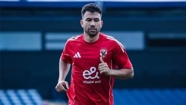 أحمد موسى: قبل تنفيذ تريزيجيه لركلة الجزاء، توقعت أنه سيهدرها… وأنا غير راضٍ عن الشحات. أحمد موسى: قبل تنفيذ تريزيجيه لركلة الجزاء، توقعت أنه سيهدرها… وأنا غير راضٍ عن الشحات.