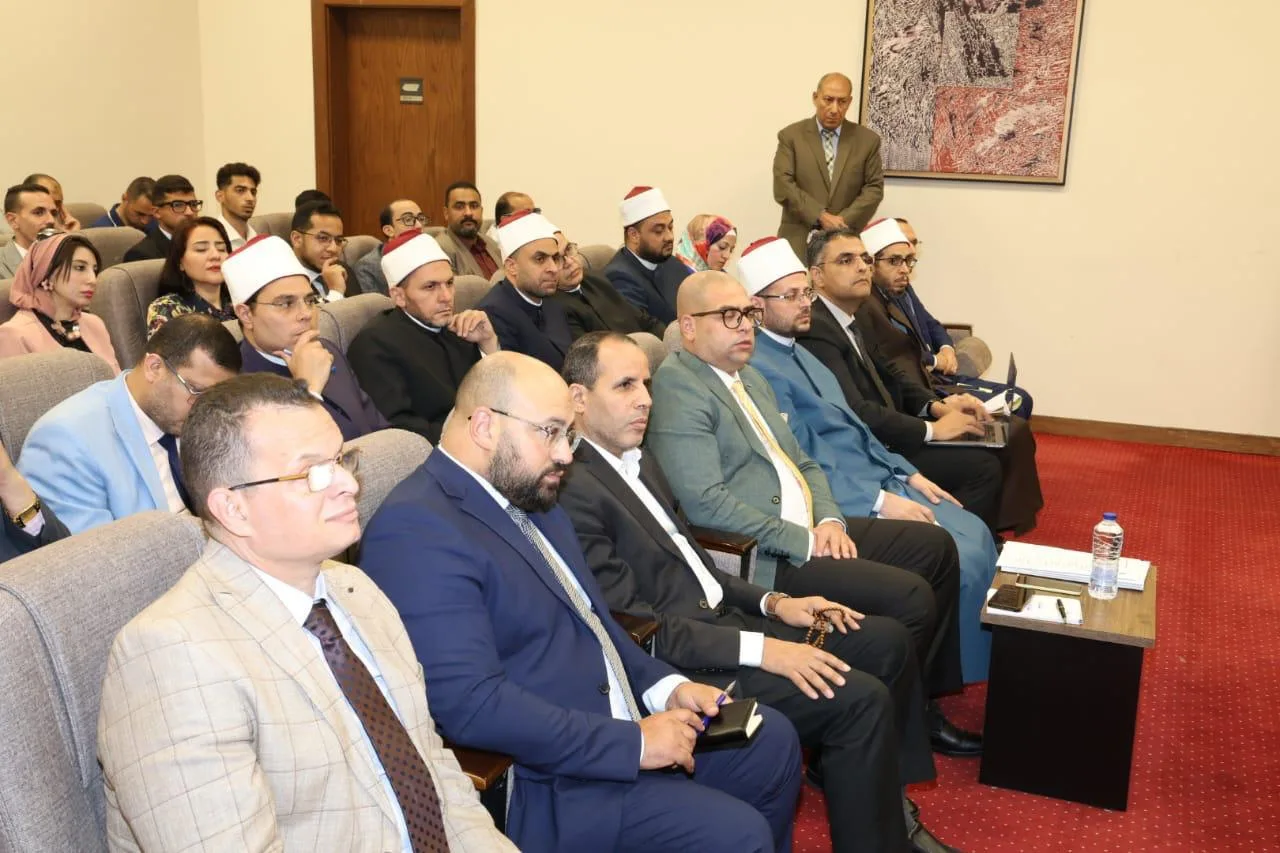وزير الأوقاف يناقش مع وفد اتحاد الشباب آليات تعزيز الشراكة .. صور وزير الأوقاف يناقش مع وفد اتحاد الشباب آليات تعزيز الشراكة .. صور