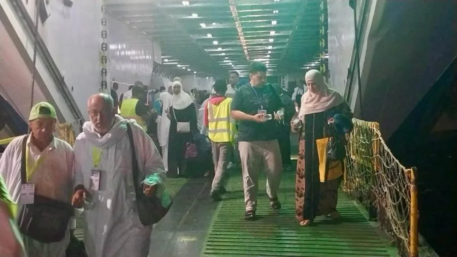 وزير السياحة يطالب بالإسراع في تنظيم عودة حجاج الحج السياحي البري من الأراضي المقدسة وزير السياحة يطالب بالإسراع في تنظيم عودة حجاج الحج السياحي البري من الأراضي المقدسة