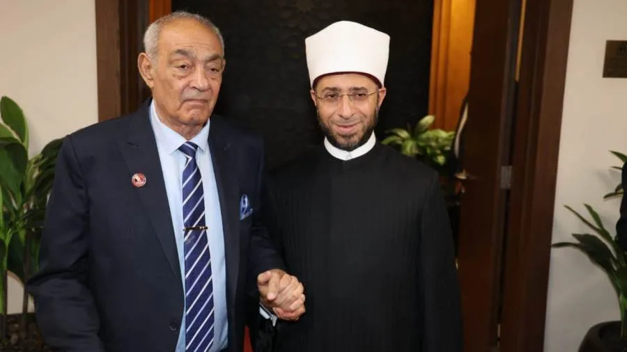 وزير الأوقاف يجتمع مع مجموعة من الشخصيات القبطية وزير الأوقاف يجتمع مع مجموعة من الشخصيات القبطية
