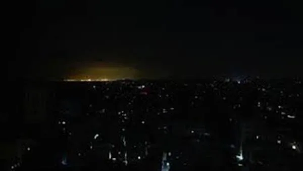 انقطاع كامل للتيار الكهربائي في حيفا بعد تعرضها للقصف بالصواريخ الإيرانية انقطاع كامل للتيار الكهربائي في حيفا بعد تعرضها للقصف بالصواريخ الإيرانية