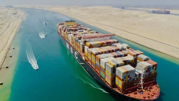 خبير اقتصادي: قناة السويس شهدت تراجعًا جديدًا نتيجة انخفاض حركة الملاحة خبير اقتصادي: قناة السويس شهدت تراجعًا جديدًا نتيجة انخفاض حركة الملاحة