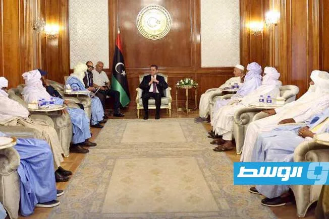 الدبيبة يناقش مع وفد الطوارق سبل تعزيز الاستقرار في الجنوب الدبيبة يناقش مع وفد الطوارق سبل تعزيز الاستقرار في الجنوب