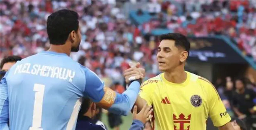 عاد من الاعتزال لمواجهة الأهلي.. أوستاري يرد الجميل لميسي وينقذ إنتر ميامي في بداية المونديال عاد من الاعتزال لمواجهة الأهلي.. أوستاري يرد الجميل لميسي وينقذ إنتر ميامي في بداية المونديال