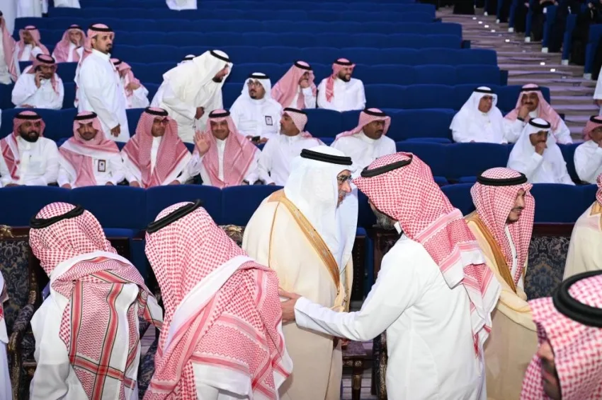 أمين الشرقية يستقبل المهنئين بمناسبة عيد الأضحى المبارك أمين الشرقية يستقبل المهنئين بمناسبة عيد الأضحى المبارك