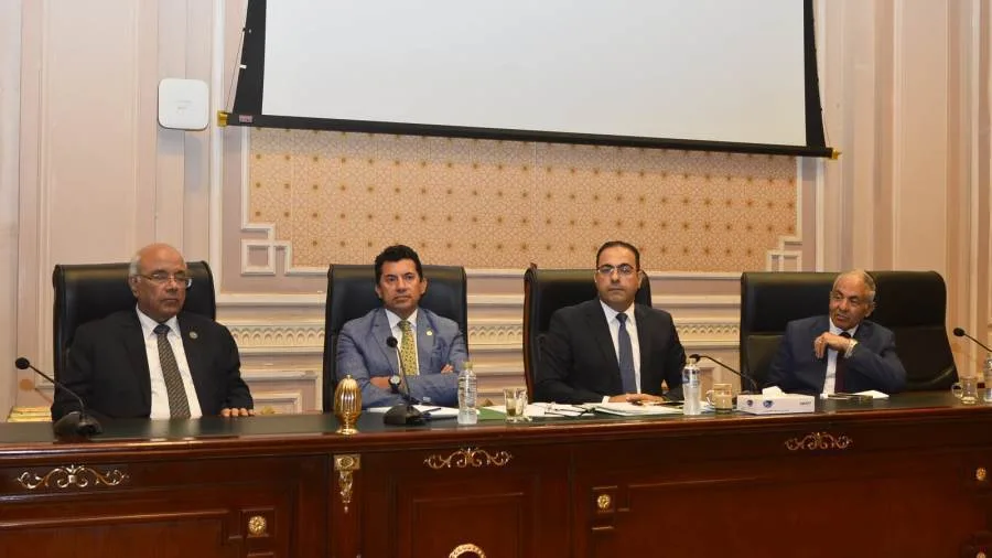 رئيس لجنة الشباب في البرلمان: عقدنا 607 جلسات ودرسنا 615 طلب إحاطة