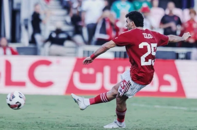 نجم الزمالك السابق: زيزو قادر على اللعب بمستوى عالٍ في الأهلي نجم الزمالك السابق: زيزو قادر على اللعب بمستوى عالٍ في الأهلي