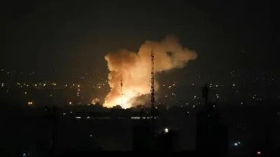 الوكالة الإيرانية: سماع دوي انفجارات في مدينة شهريار غرب العاصمة طهران الوكالة الإيرانية: سماع دوي انفجارات في مدينة شهريار غرب العاصمة طهران