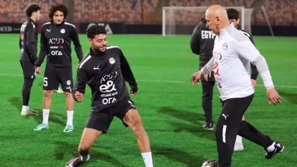 اجتماع مع التوأم وطولان لتنسيق الجهود قبل بداية كأس العرب وكأس أمم أفريقيا اجتماع مع التوأم وطولان لتنسيق الجهود قبل بداية كأس العرب وكأس أمم أفريقيا