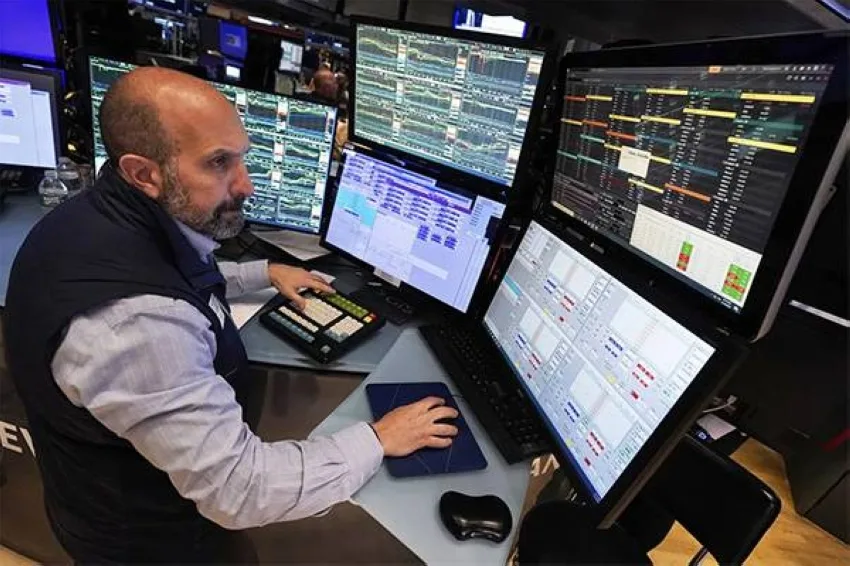 زيادة بنسبة 15% في عقود النقل البحري
