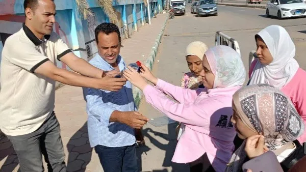 أخبار الوادي الجديد: بدء امتحانات الثانوية العامة واستقبال نواب المحافظين في جميع المحافظات.