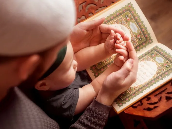دعاء للأب بالصحة والطمأنينة.. أسأل الله أن يمنحه البركة وطول العمر دعاء للأب بالصحة والطمأنينة.. أسأل الله أن يمنحه البركة وطول العمر