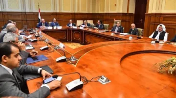 اليوم.. “لجنة الدفاع في البرلمان” تواصل مناقشاتها بشأن القضايا الاجتماعية لمكافحة التطرف وتعزيز القيم الإيجابية.