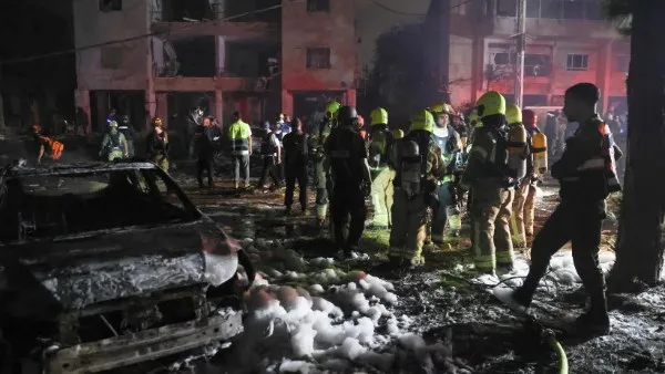 إسرائيل تحظر على الصحفيين الأجانب تغطية تأثيرات الصواريخ الإيرانية في حيفا. إسرائيل تحظر على الصحفيين الأجانب تغطية تأثيرات الصواريخ الإيرانية في حيفا.