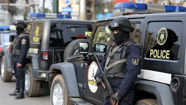 اعتقال 10 عصابات و49 متهماً بالبلطجة و fugitives خلال حملات في المحافظات اعتقال 10 عصابات و49 متهماً بالبلطجة و fugitives خلال حملات في المحافظات