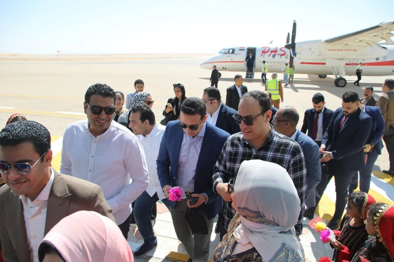 نائب محافظ قنا يشارك في وفد لاستعراض تجربة التحول الرقمي في الوادي الجديد نائب محافظ قنا يشارك في وفد لاستعراض تجربة التحول الرقمي في الوادي الجديد