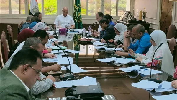 محافظ القليوبية يستعرض سبل تعزيز التنمية الاقتصادية وتقديم الدعم للمستثمرين محافظ القليوبية يستعرض سبل تعزيز التنمية الاقتصادية وتقديم الدعم للمستثمرين