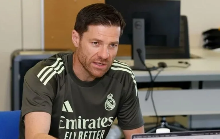 تشابي يُنذر مبابي وفينيسيوس.. استراتيجية جديدة في ريال مدريد تشابي يُنذر مبابي وفينيسيوس.. استراتيجية جديدة في ريال مدريد