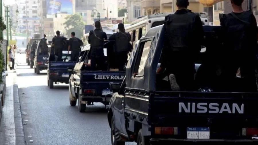 قطاع الأمن الاقتصادي يحقق في 6208 قضايا متنوعة خلال الـ24 ساعة الماضية. قطاع الأمن الاقتصادي يحقق في 6208 قضايا متنوعة خلال الـ24 ساعة الماضية.
