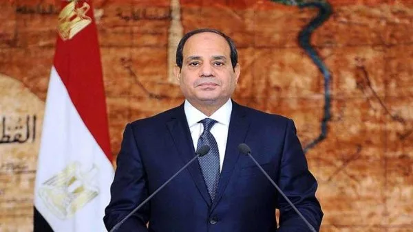 الرئيس السيسي يزور نماذج سيتروين C4X المنتجة محليًا في الهيئة العربية للتصنيع الرئيس السيسي يزور نماذج سيتروين C4X المنتجة محليًا في الهيئة العربية للتصنيع