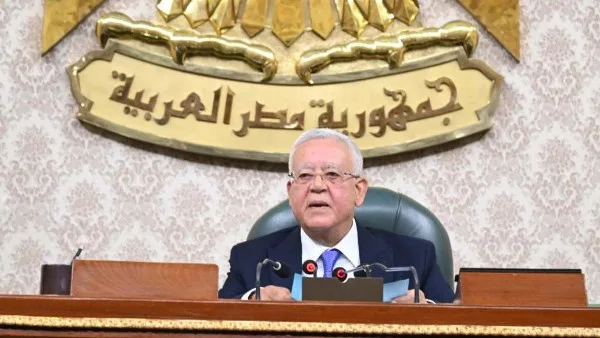 عدم إحراج الغائبين والمعني في صميم الشاعر: رئيس البرلمان ينتقد غياب النواب عدم إحراج الغائبين والمعني في صميم الشاعر: رئيس البرلمان ينتقد غياب النواب