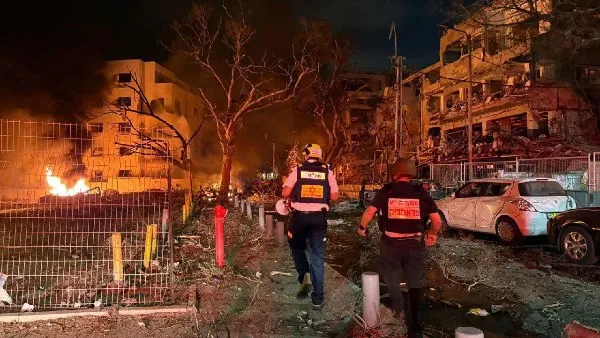 بسبب الصواريخ الإيرانية… التشيك تقوم بإجلاء رعاياها من إسرائيل بسبب الصواريخ الإيرانية… التشيك تقوم بإجلاء رعاياها من إسرائيل