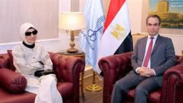 قبل افتتاح استوديو والدها.. المسلماني يرحب بهدى نجيب محفوظ خلال أول زيارة لها لماسبيرو قبل افتتاح استوديو والدها.. المسلماني يرحب بهدى نجيب محفوظ خلال أول زيارة لها لماسبيرو