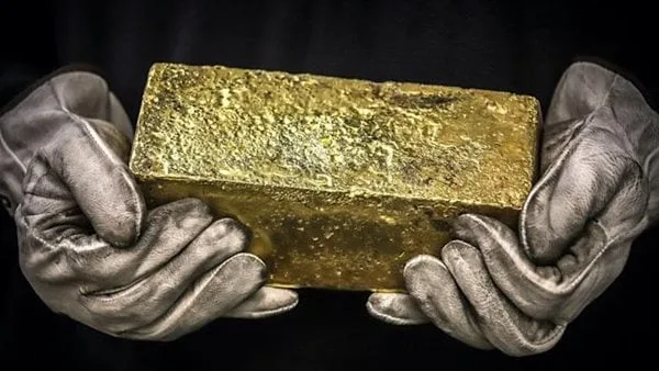 أسعار الذهب اليوم 16 يونيو 2025 في مصر والعالم.. عيار 21 ثابت عند 4900 جنيه أسعار الذهب اليوم 16 يونيو 2025 في مصر والعالم.. عيار 21 ثابت عند 4900 جنيه