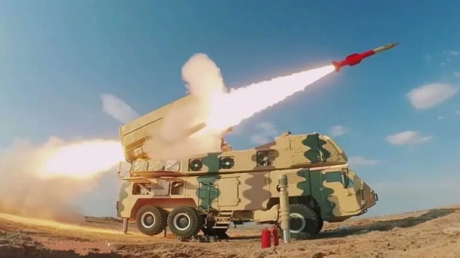 الجيش الإيراني: أنظمة الدفاع الجوي تت intercept الهجمات الإسرائيلية بالطائرات المسيّرة قرب المنشآت الحساسة. الجيش الإيراني: أنظمة الدفاع الجوي تت intercept الهجمات الإسرائيلية بالطائرات المسيّرة قرب المنشآت الحساسة.