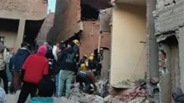 جهود كبيرة لإنقاذ فتاة محاصرة تحت أنقاض منزل collapsed في قنا جهود كبيرة لإنقاذ فتاة محاصرة تحت أنقاض منزل collapsed في قنا