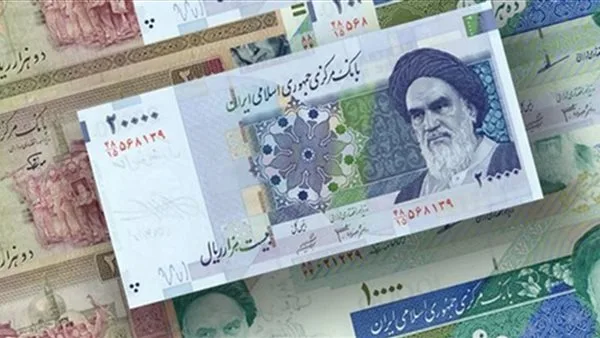 رويترز: تراجع قيمة العملة الإيرانية بنسبة 10% أمام الدولار منذ بدء الهجمات الإسرائيلية رويترز: تراجع قيمة العملة الإيرانية بنسبة 10% أمام الدولار منذ بدء الهجمات الإسرائيلية