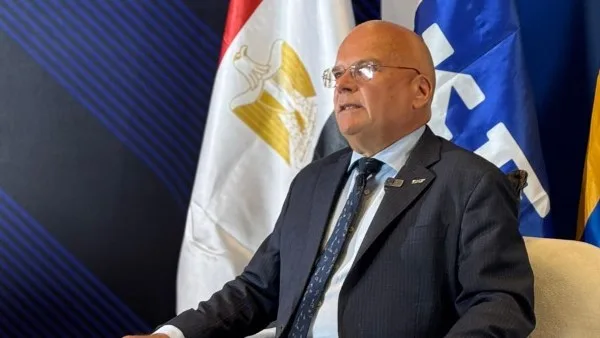 السفير السويدي: تعاوننا الصناعي مع مصر يعكس التزامنا بالتنمية المستدامة ونقل التكنولوجيا. السفير السويدي: تعاوننا الصناعي مع مصر يعكس التزامنا بالتنمية المستدامة ونقل التكنولوجيا.