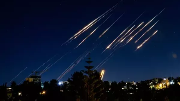 إيران تزعزع هيمنة أمريكا.. الصين تصبح البديل الأقوى لتهدئة التوتر مع إسرائيل إيران تزعزع هيمنة أمريكا.. الصين تصبح البديل الأقوى لتهدئة التوتر مع إسرائيل