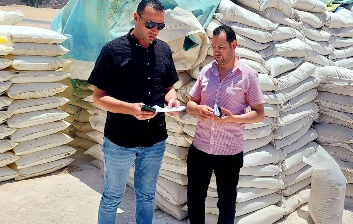 إحباط بيع 44,582 لتر من الوقود بالسوق السوداء.. ضبط 3 محطات تموين سيارات في أبو المطامير وبدر إحباط بيع 44,582 لتر من الوقود بالسوق السوداء.. ضبط 3 محطات تموين سيارات في أبو المطامير وبدر