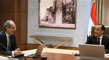 رئيس الوزراء يراقب تطورات إطلاق مبادرة “الرواد الرقميين”