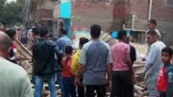 عاجل… العثور على جثة طفلة تحت أنقاض المنزل المدمر في «دندرة» بقنا. عاجل… العثور على جثة طفلة تحت أنقاض المنزل المدمر في «دندرة» بقنا.