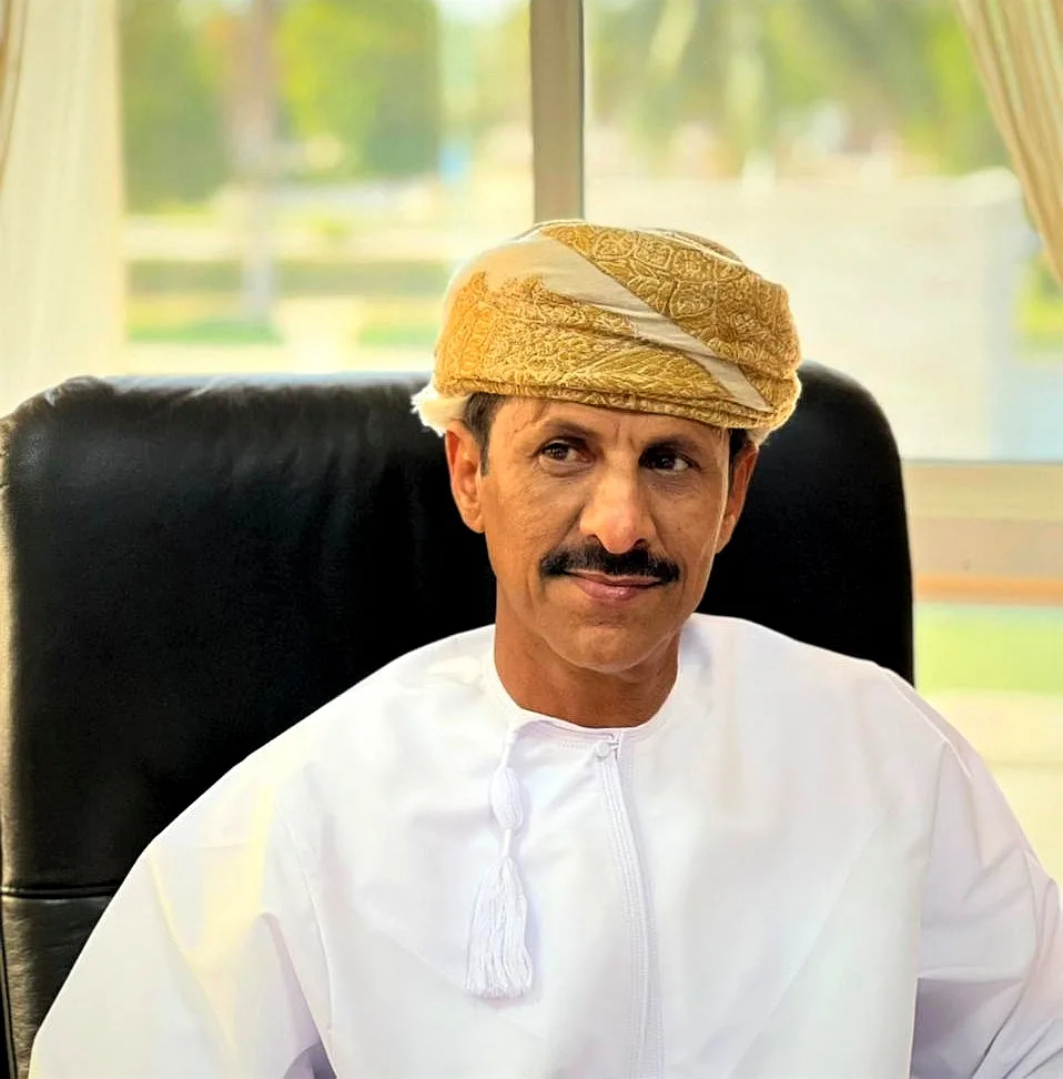بدء العمل على المراحل الثلاث لمشروع توسعة طريق السلطان سعيد بن تيمور بدء العمل على المراحل الثلاث لمشروع توسعة طريق السلطان سعيد بن تيمور