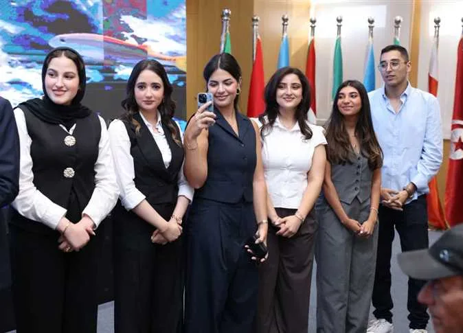 من بينها «سيناء أرض الله».. نقيب الممثلين يشارك في مناقشة خمسة مشاريع تخرج بالأكاديمية البحرية بالإسكندرية (صور) من بينها «سيناء أرض الله».. نقيب الممثلين يشارك في مناقشة خمسة مشاريع تخرج بالأكاديمية البحرية بالإسكندرية (صور)