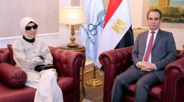 خلال أول زيارة لها إلى ماسبيرو، المسلماني يستقبل هدى نجيب محفوظ قبل تدشين استوديو نجيب محفوظ