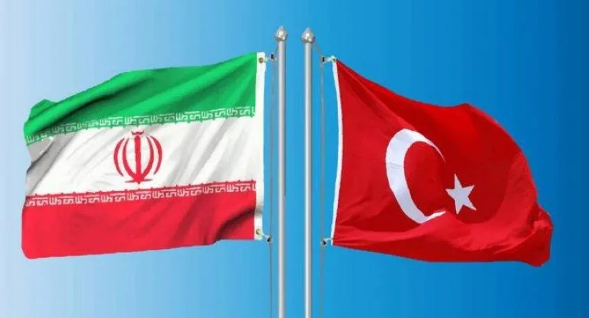 الرئيس التركي يتحدث هاتفيًا مع نظيره الإيراني الرئيس التركي يتحدث هاتفيًا مع نظيره الإيراني