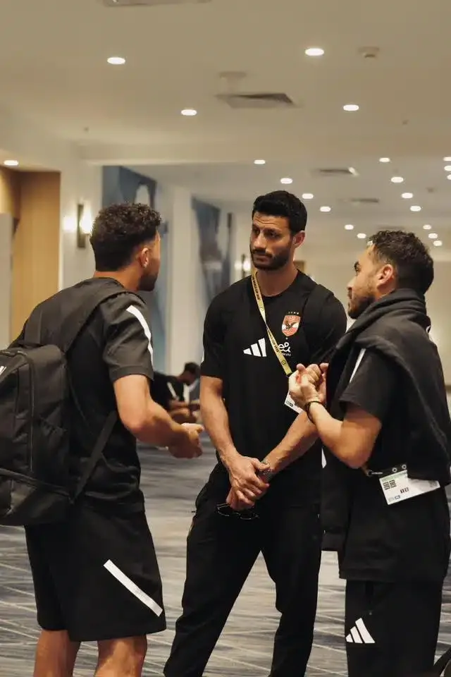 ليلة شاقة في معسكر الأهلي بأمريكا.. شوبير يكشف التفاصيل ليلة شاقة في معسكر الأهلي بأمريكا.. شوبير يكشف التفاصيل