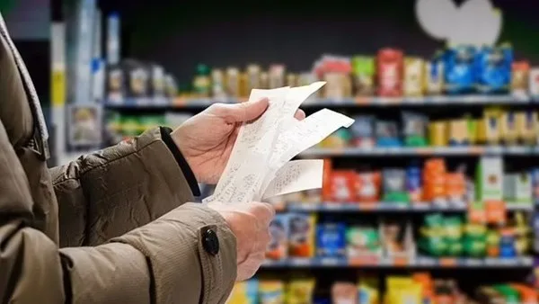 غذاء المصريين مضمون.. احتياطي استراتيجي يحافظ على موائد 100 مليون مواطن من أي أزمات. غذاء المصريين مضمون.. احتياطي استراتيجي يحافظ على موائد 100 مليون مواطن من أي أزمات.