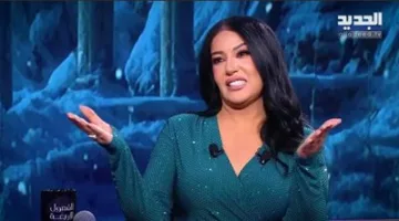 سمية الخشاب: أعتبر نفسي رمزاً ونصف.. وعندما أسعل أتحول إلى تريند.