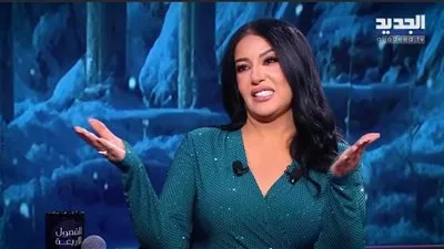 سمية الخشاب: أعتبر نفسي رمزاً ونصف.. وعندما أسعل أتحول إلى تريند. سمية الخشاب: أعتبر نفسي رمزاً ونصف.. وعندما أسعل أتحول إلى تريند.