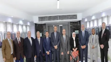 محافظ أسوان يُوقع اتفاقية تعاون مع البنك الزراعي لاستكمال مشروع استبدال سيارات الكبود