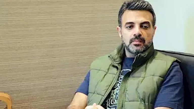 عمرو محمود ياسين يرسل تحية لكريم فهمي بخصوص “220 يوم” عمرو محمود ياسين يرسل تحية لكريم فهمي بخصوص “220 يوم”