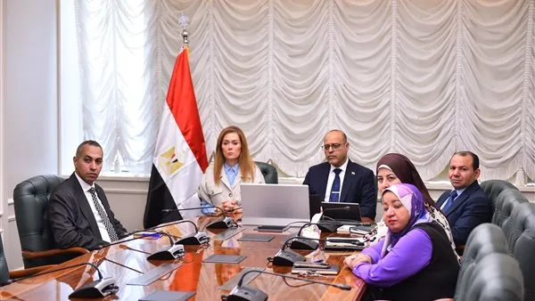 وزير العمل يلتقي المدير التنفيذي للأكاديمية الوطنية للتدريب وزير العمل يلتقي المدير التنفيذي للأكاديمية الوطنية للتدريب