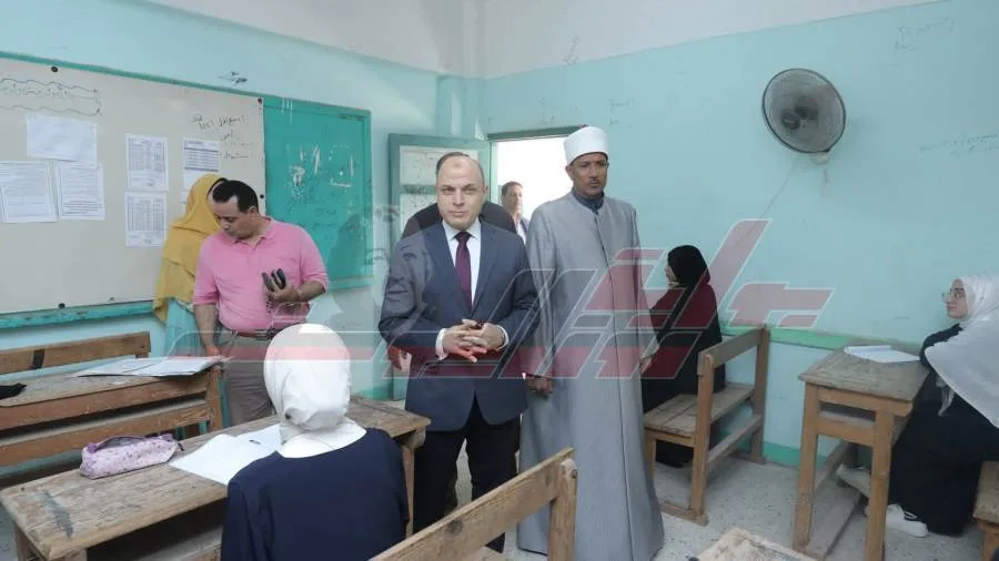 متابعة عملية امتحانات الثانوية الأزهرية في لجنة الطالبات الثانوي بكفر الشيخ متابعة عملية امتحانات الثانوية الأزهرية في لجنة الطالبات الثانوي بكفر الشيخ